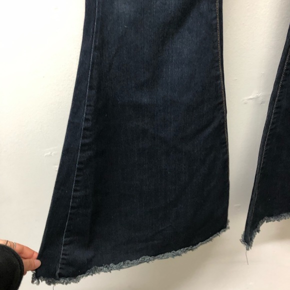 Free People Super Flare Jeans Dark Wash Size 26 - Picture 6 of 9